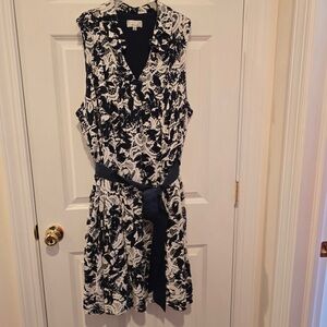 Tie Waist Black and White Sleeveless Dress